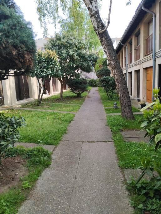 Apartamento Les Salenques Toulouse Exterior foto